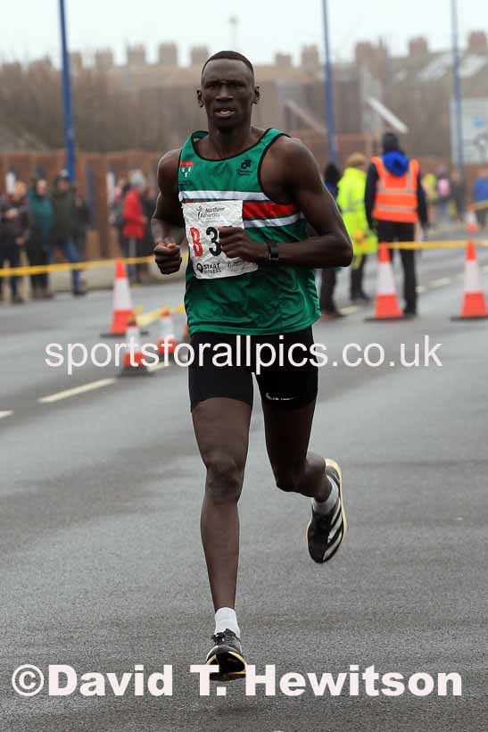 Senior mens 12 Stage 2023 Northern Mens 12 stage and Womens 6 Stage Relays and Young Athletes, Redcar. Photo: David T. Hewitson/Sports for All Pics